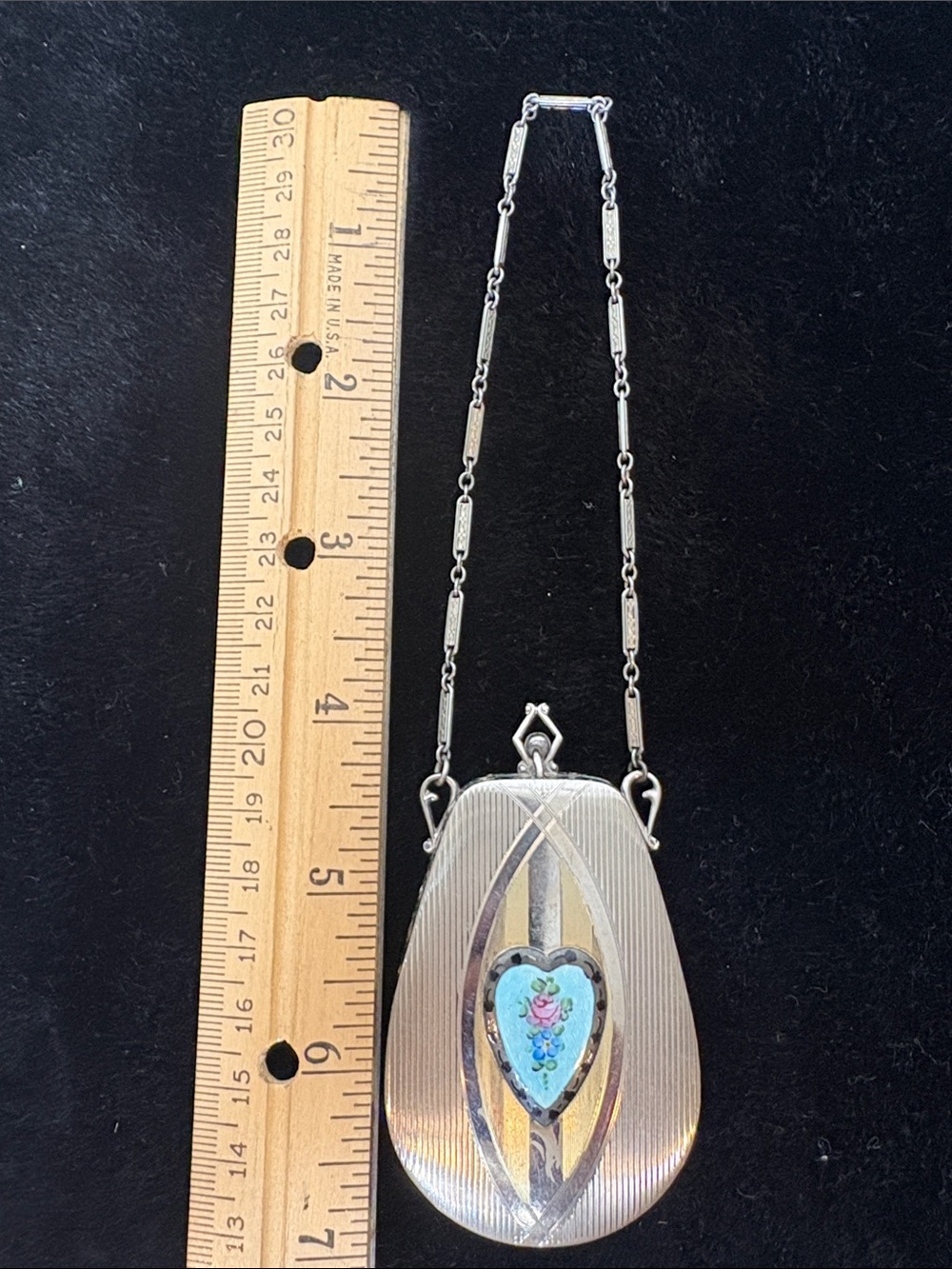 Wristlet compact - Picture 12 of 13